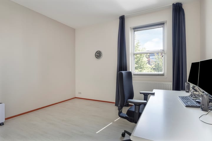 Photo 32 of Reint Dijkemastraat 6-A