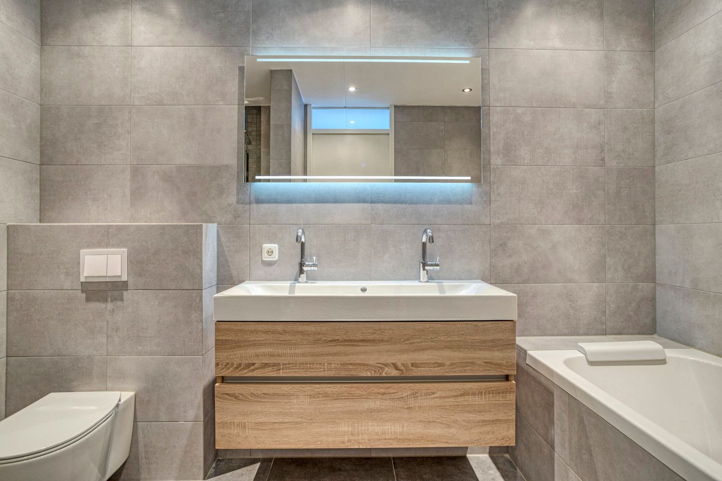 Photo 4 of Heinsbergenstraat 23