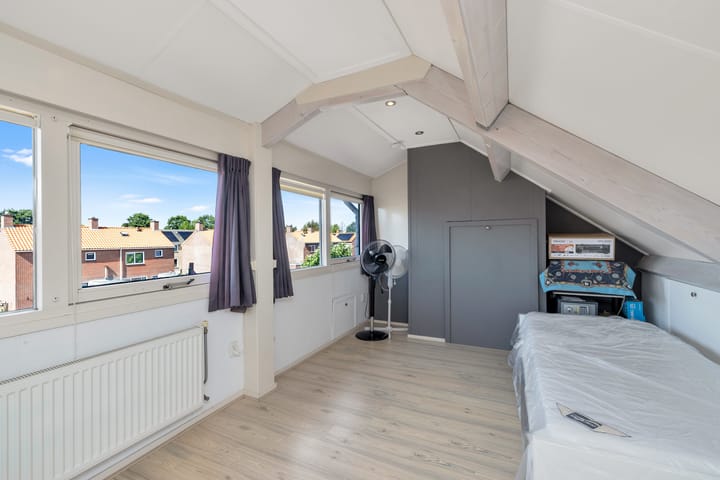 Foto 30 van Burg. Garreltsweg 44