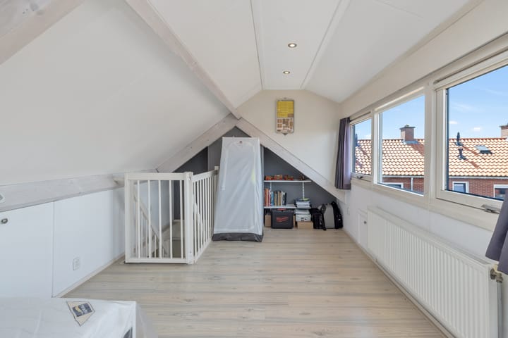 Foto 31 van Burg. Garreltsweg 44