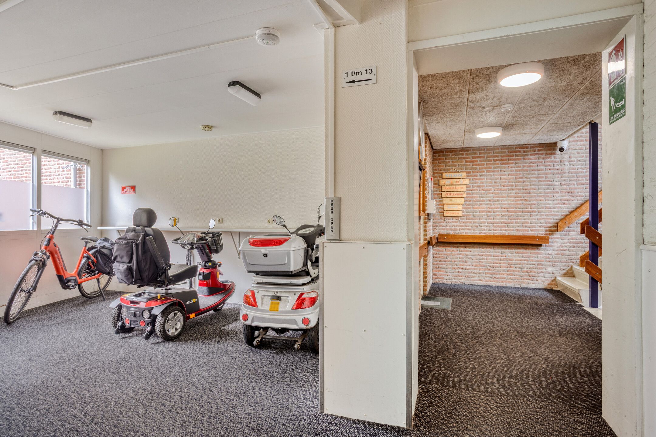 Photo 24 of Kalverstraat 69