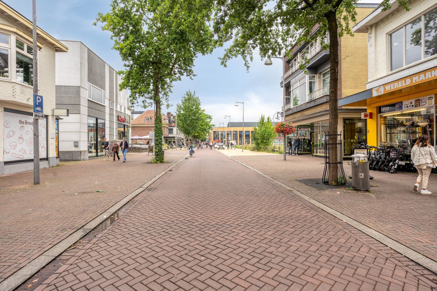 Photo 34 of Kalverstraat 69