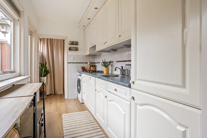 Foto 8 van Bloemstraat 12