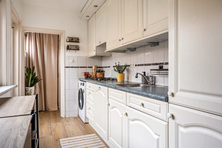 Foto 9 van Bloemstraat 12