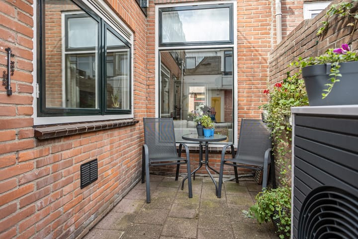 Foto 10 van Bloemstraat 12