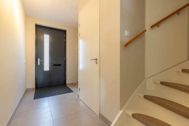 Foto 7 van Smaragd 27