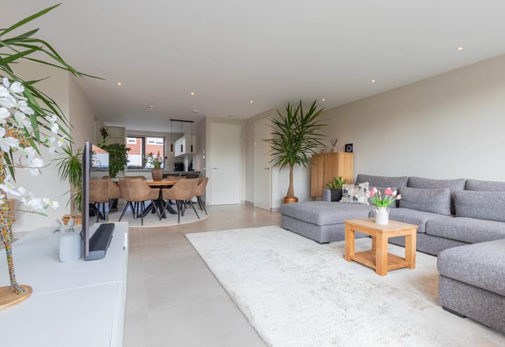 Foto 14 van Smaragd 27