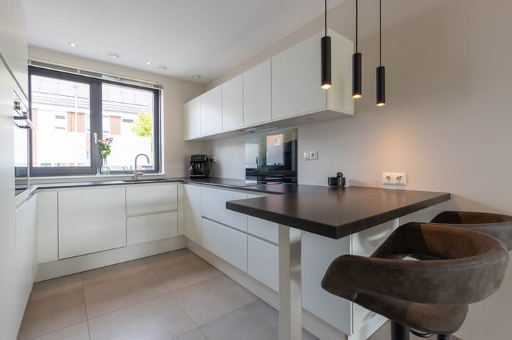 Foto 17 van Smaragd 27