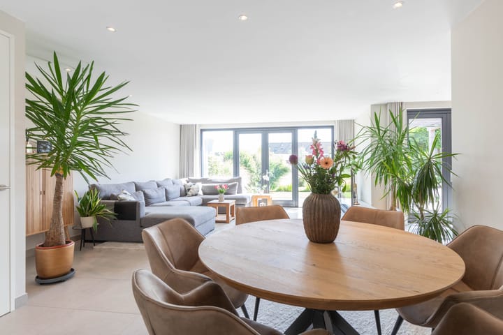 Foto 22 van Smaragd 27