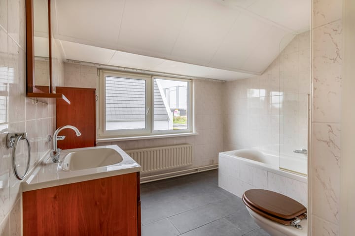 Foto 32 van De Langeweg 8