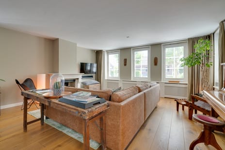 Warder 174 secondary image