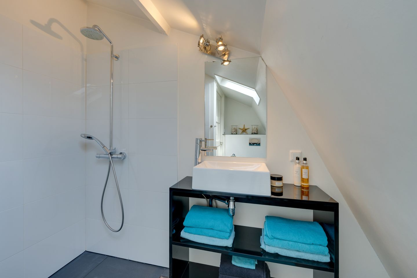 Foto 94 van Warder 174