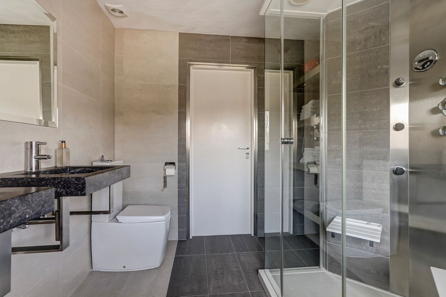 Photo 44 of Noordzijde 39