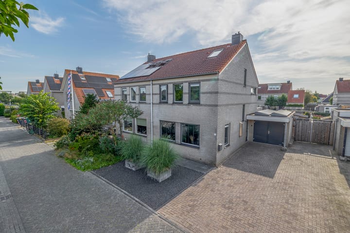 Photo 39 of Strandloper 45