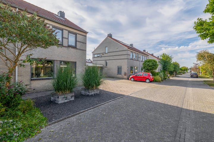 Photo 42 of Strandloper 45