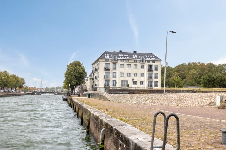 Foto 1 van Oostkade 4-A2