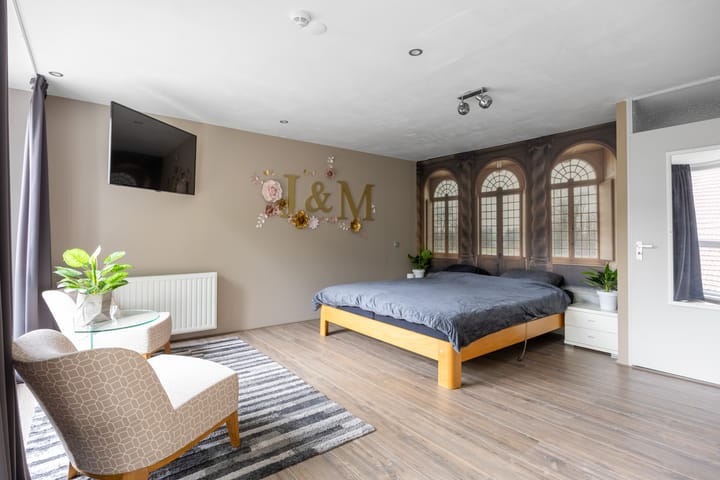 Foto 3 van Jensemaheerd 84