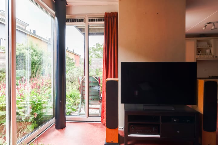 Photo 12 of Carry van Bruggenhof 18