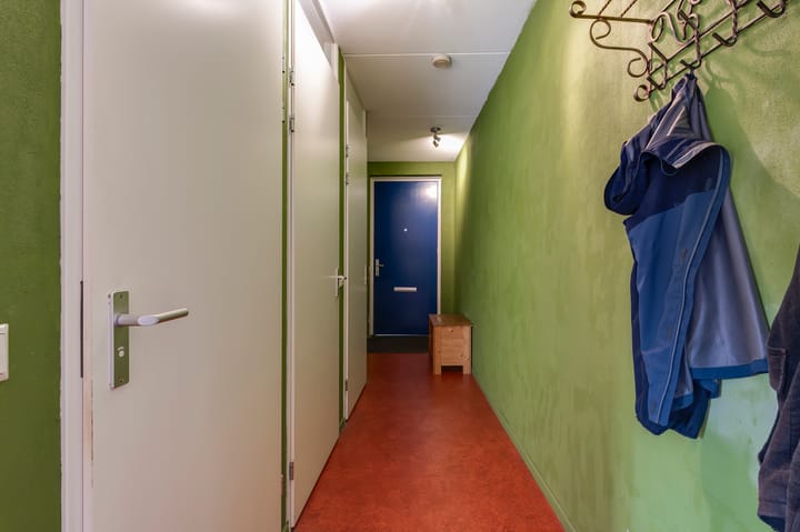 Photo 19 of Carry van Bruggenhof 18