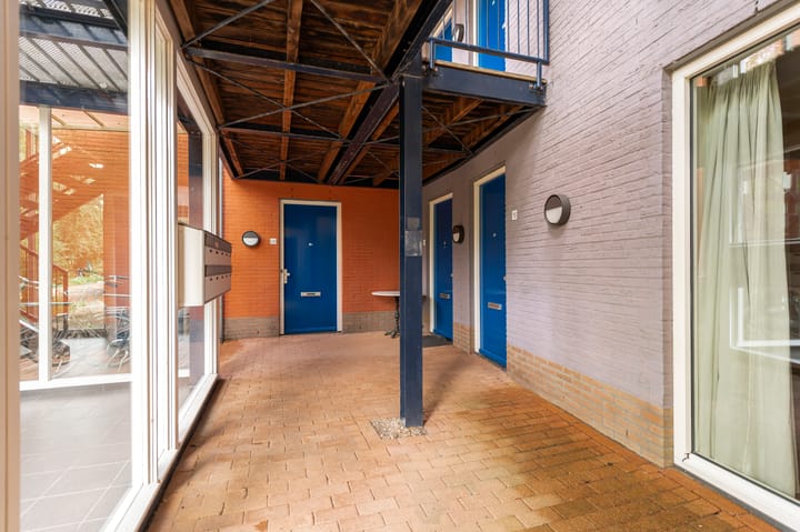 Photo 24 of Carry van Bruggenhof 18