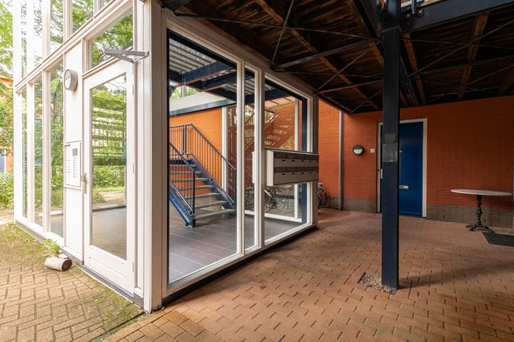 Photo 25 of Carry van Bruggenhof 18