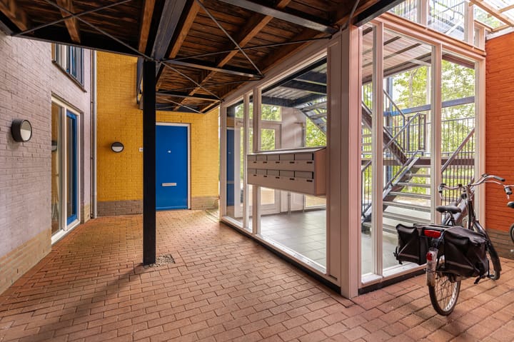 Photo 27 of Carry van Bruggenhof 18