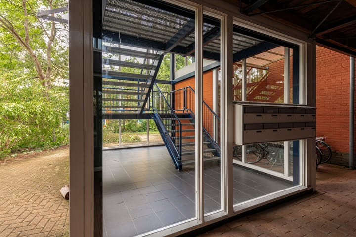 Photo 28 of Carry van Bruggenhof 18