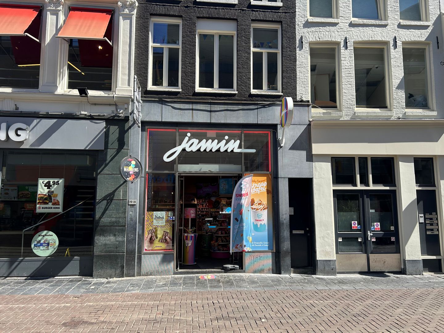 Bekijk foto 1 van Reguliersbreestraat 19-1