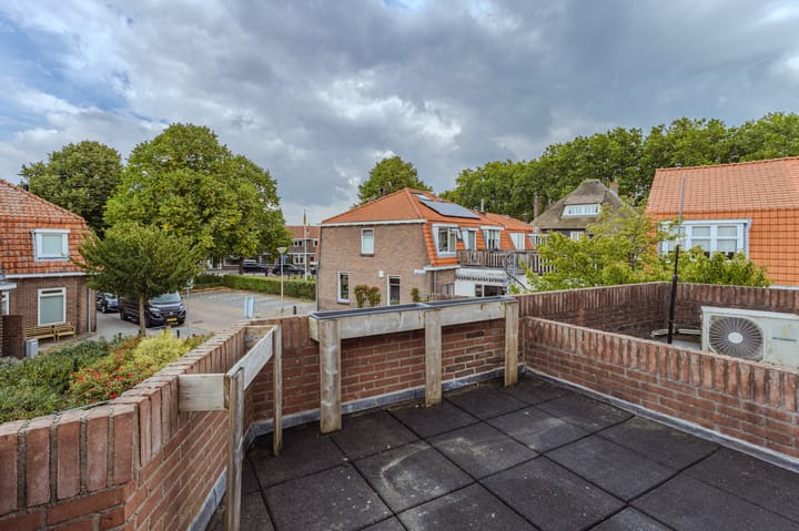 Foto 4 van Admiraal de Ruyterstraat 85