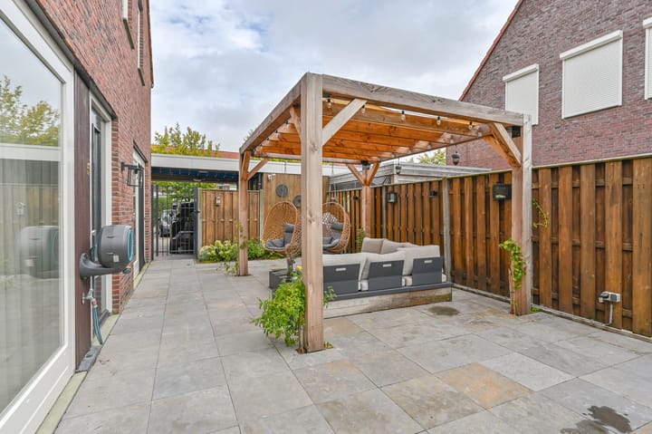 Foto 5 van Perseus 5