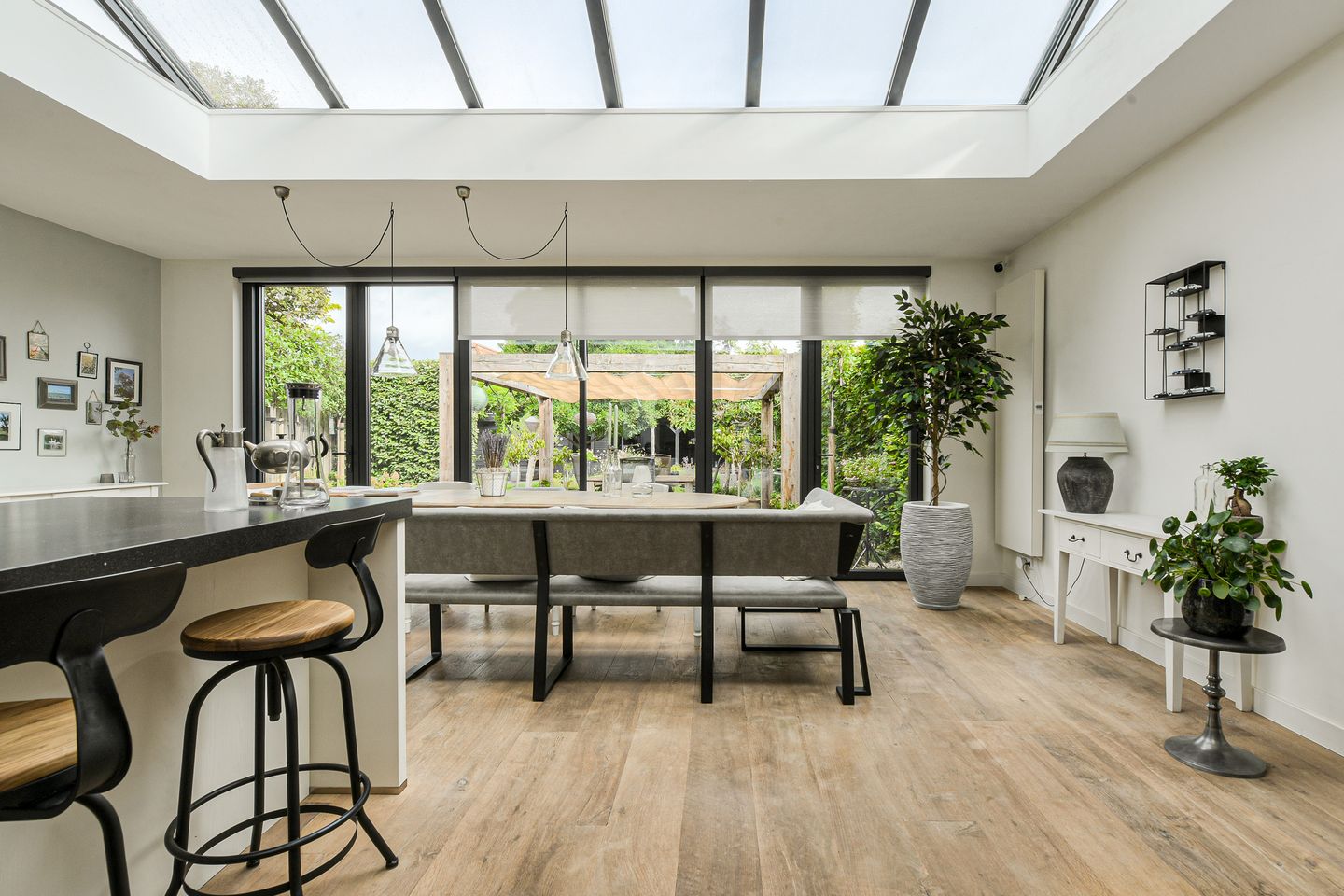 Photo 4 of Bredaseweg 6