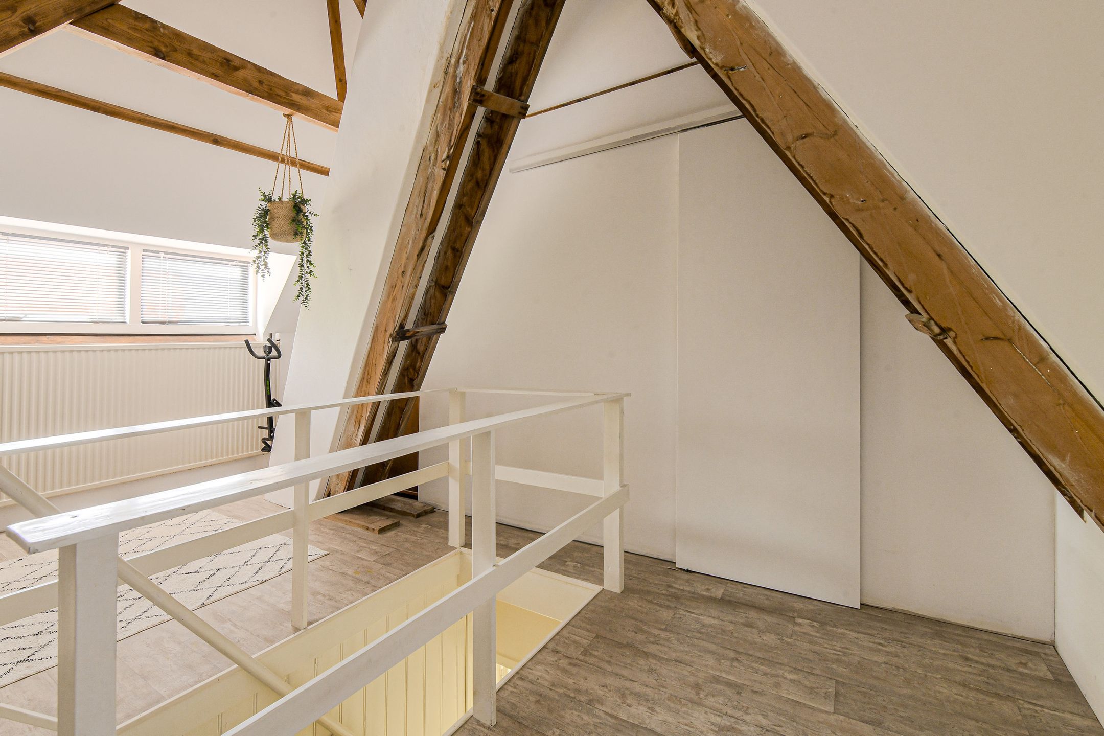 Photo 42 of Bredaseweg 6