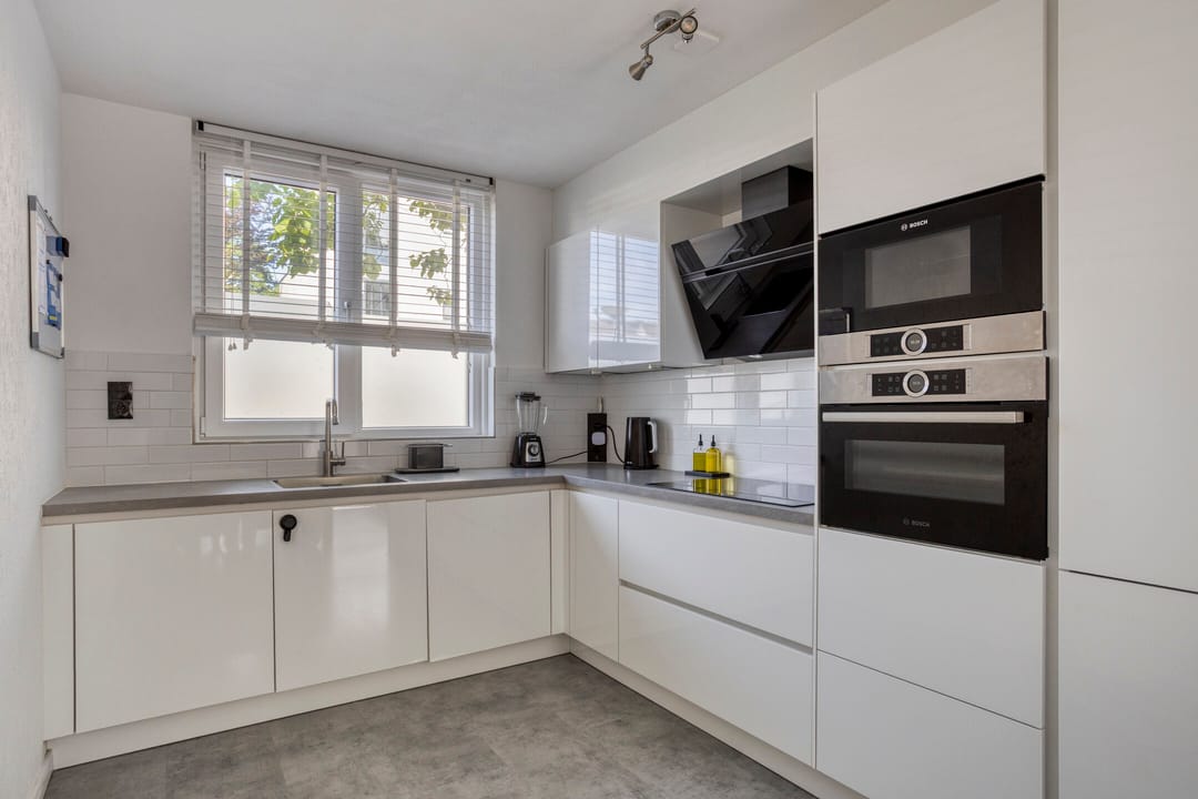 Photo 2 of Roompolderstraat 7