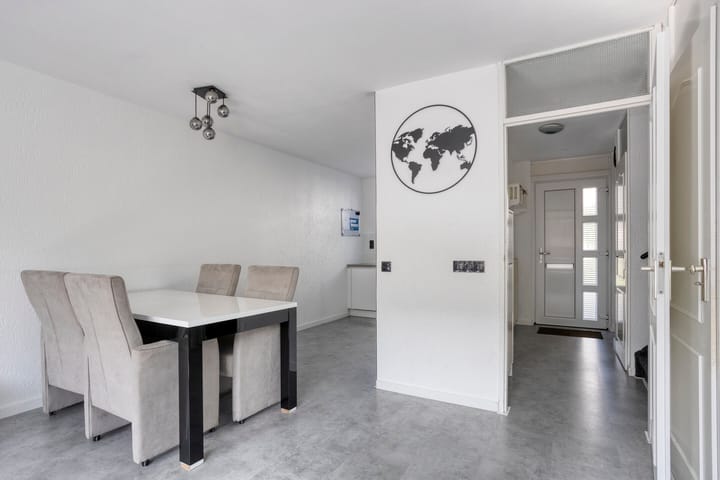 Photo 10 of Roompolderstraat 7