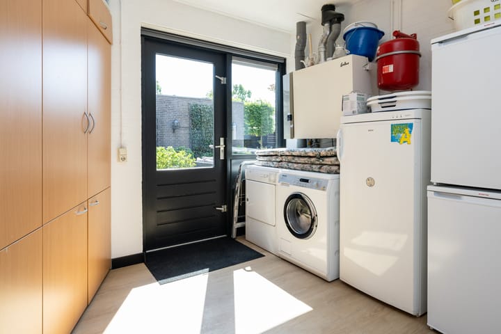 Foto 28 van Nijverheidsweg 107