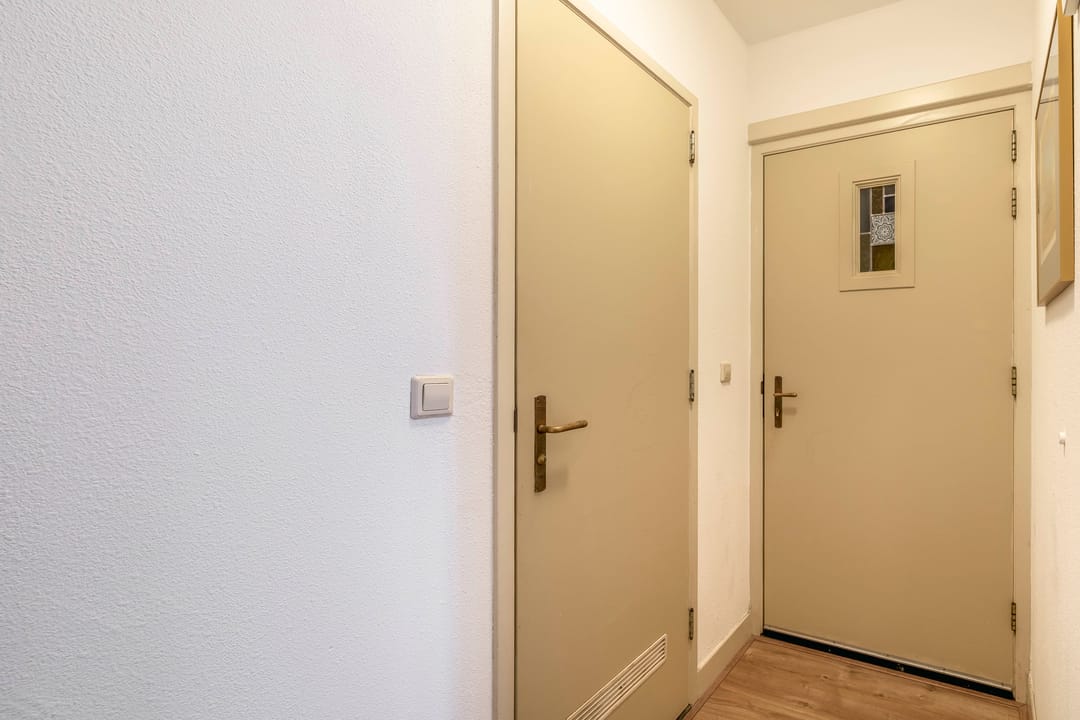 Photo 11 of Voorstraat 11-J