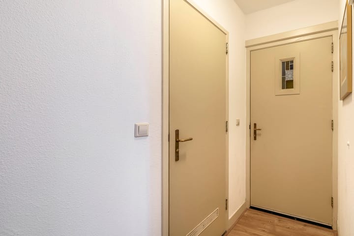 Foto 11 van Voorstraat 11-J