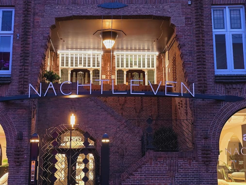 Photo 32 of Voorstraat 11-J