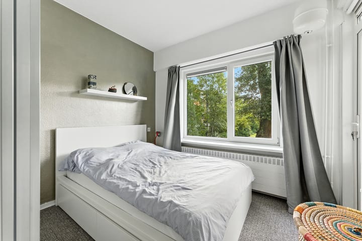 Foto 27 van Kerstroosstraat 10-B