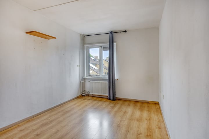 Foto 15 van Salviahof 13