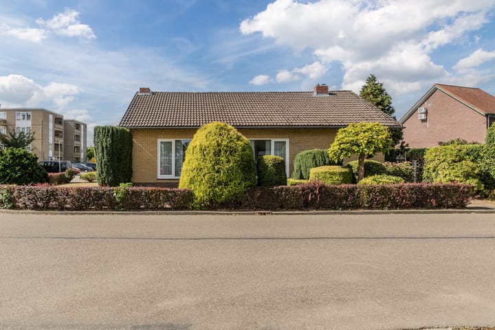 Foto 2 van Oranjelaan 2