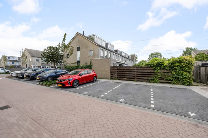 Foto 30 van Clare Lennartstraat 13