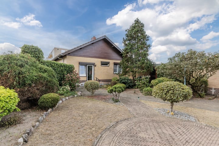 Foto 37 van Oranjelaan 2