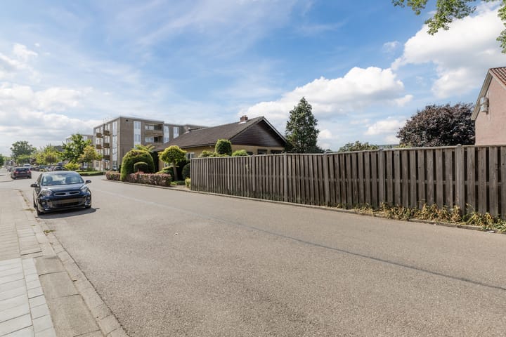 Foto 42 van Oranjelaan 2