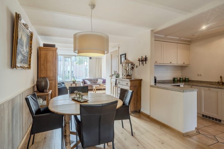 Foto 10 van van Heinsbergstraat 18