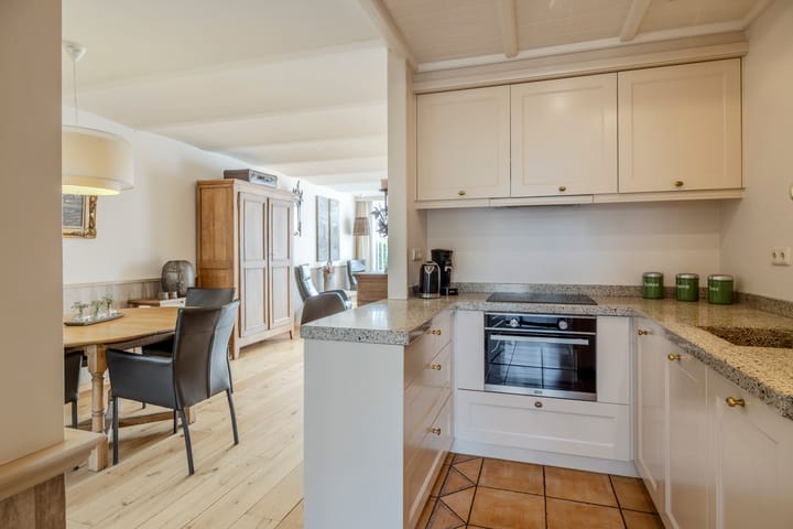 Foto 11 van van Heinsbergstraat 18