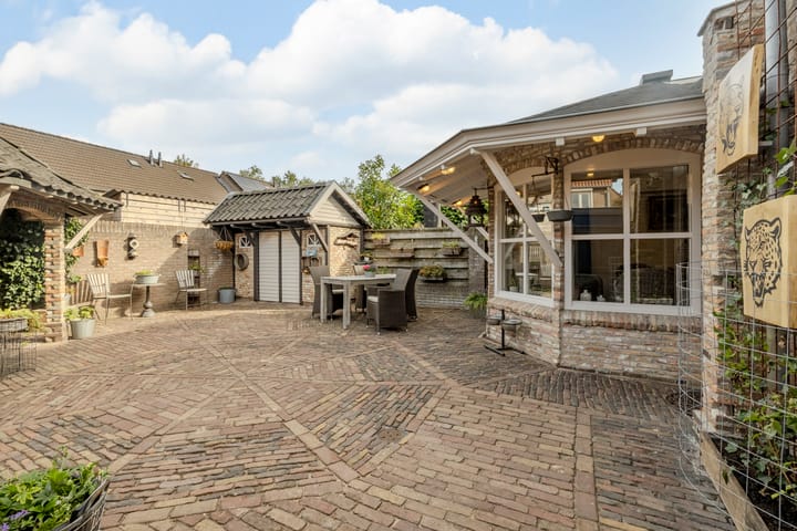 Foto 16 van van Heinsbergstraat 18