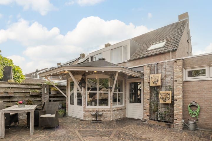 Foto 17 van van Heinsbergstraat 18