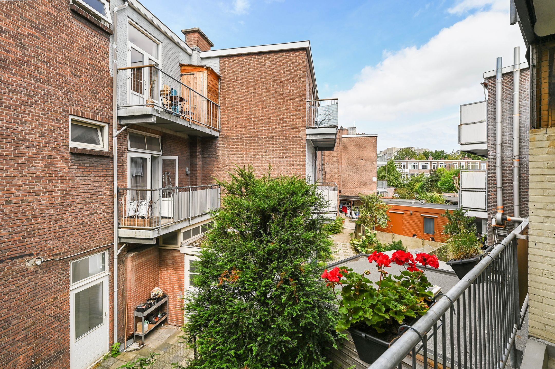 Foto 27 van van de Wateringelaan 163