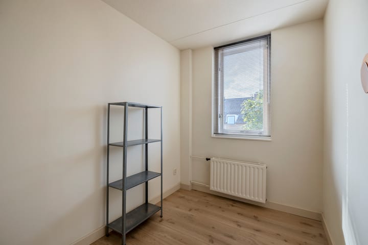 Foto 32 van van Heinsbergstraat 18